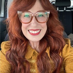 Meet your Posher, Kelli